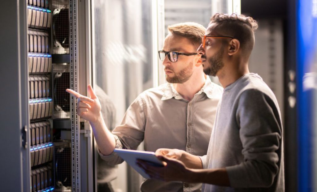 IT Outsourcing Linz - IT-Betreuung IT-Infrastruktur und Cybersecurity IT-Interim-Management IT- und Digitalisierungsstrategie